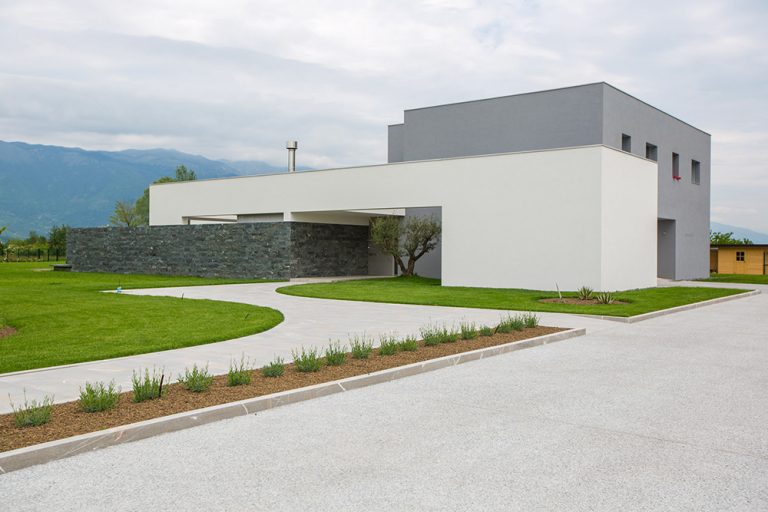 Outdoor concrete floors: ideas and advices for ramps and garages ...