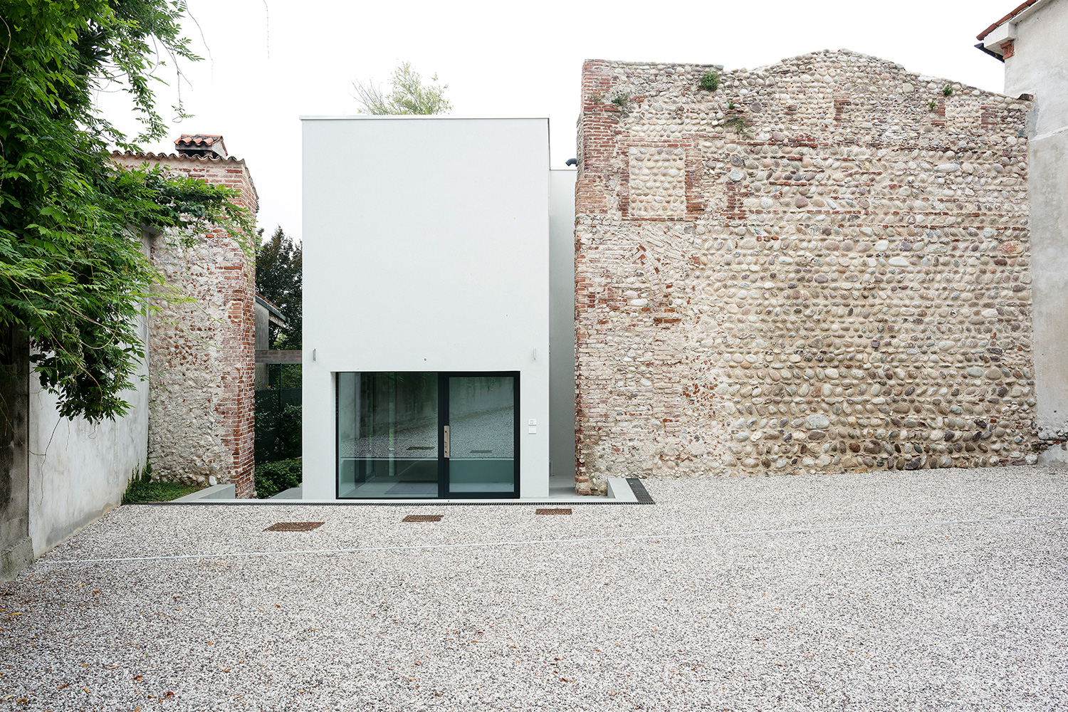 Private house in Bassano del Grappa Idealwork concrete finishes for internal and external use