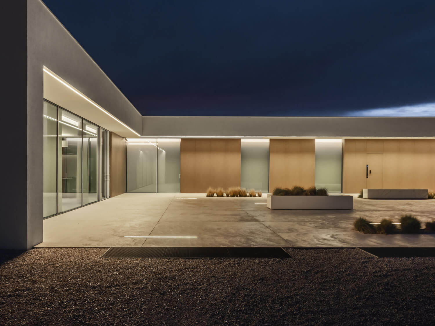 Rasico® Ideal Work - A cement-based decorative coating for exterior areas